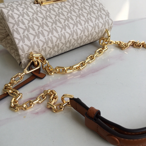 マイケルコースバッグ角部分ディテール